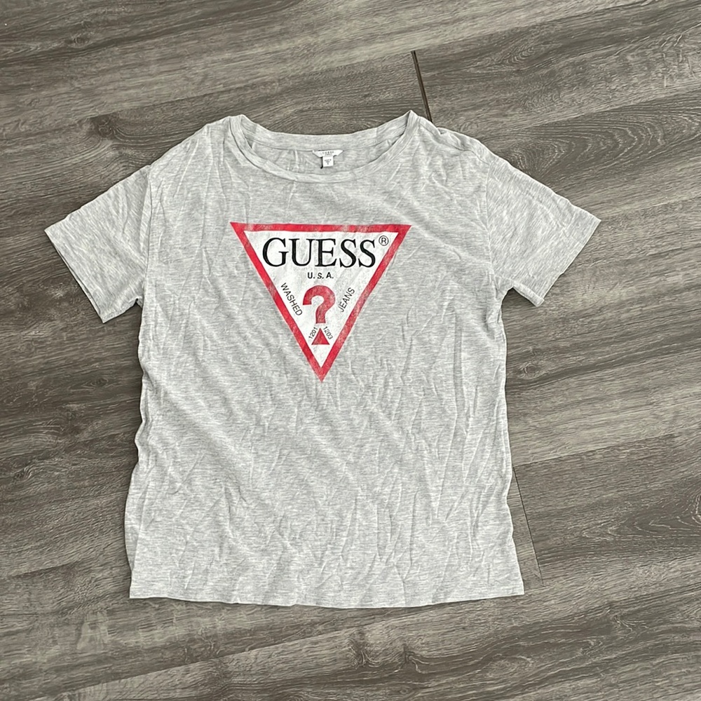 Guess t-shirt